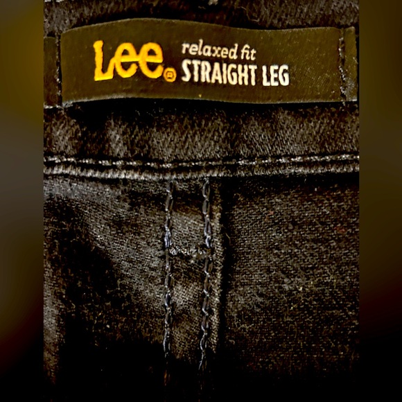 Women’s Lee relaxed fit STRAIGHT LEG Size 12 Medium jeans, , Black - Picture 3 of 6